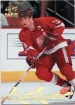 1997-98 Paramount #71 Steve Yzerman