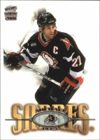 2000-01 Paramount #31 Michael Peca